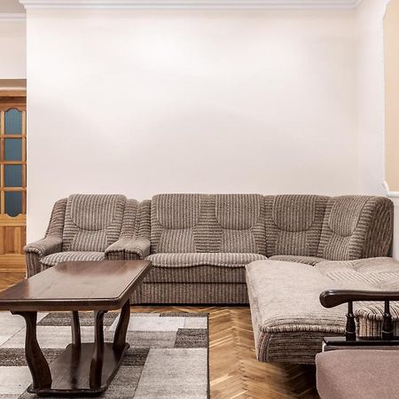 Akademika Hnatyuka Apartment Львів Екстер'єр фото