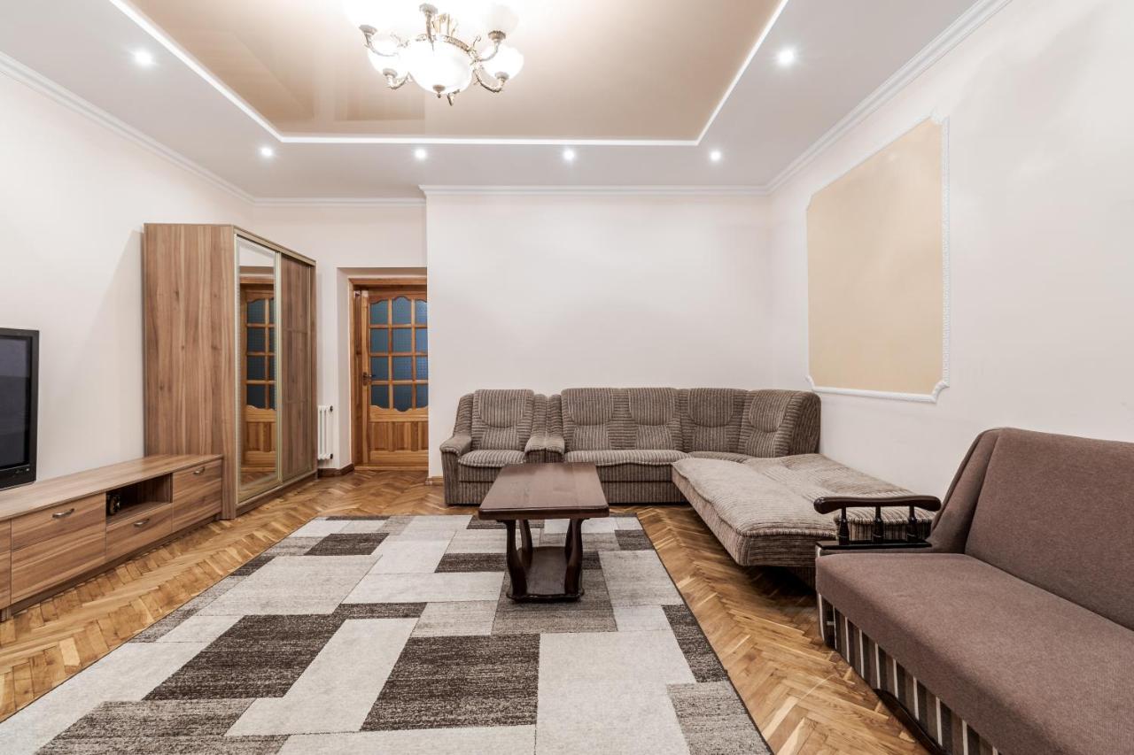 Akademika Hnatyuka Apartment Львів Екстер'єр фото