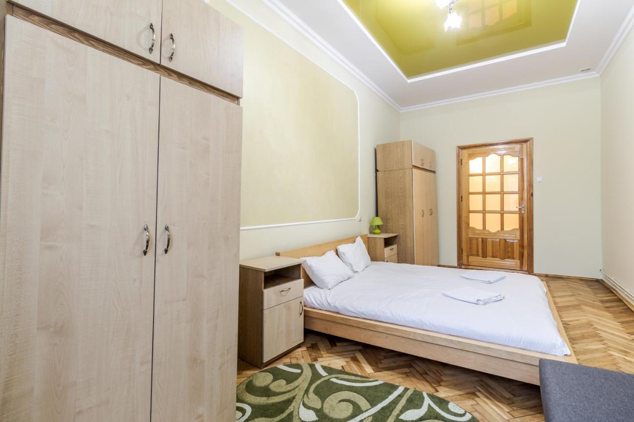 Akademika Hnatyuka Apartment Львів Екстер'єр фото