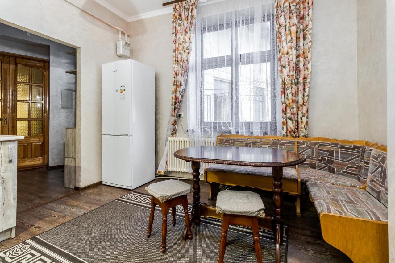 Akademika Hnatyuka Apartment Львів Екстер'єр фото