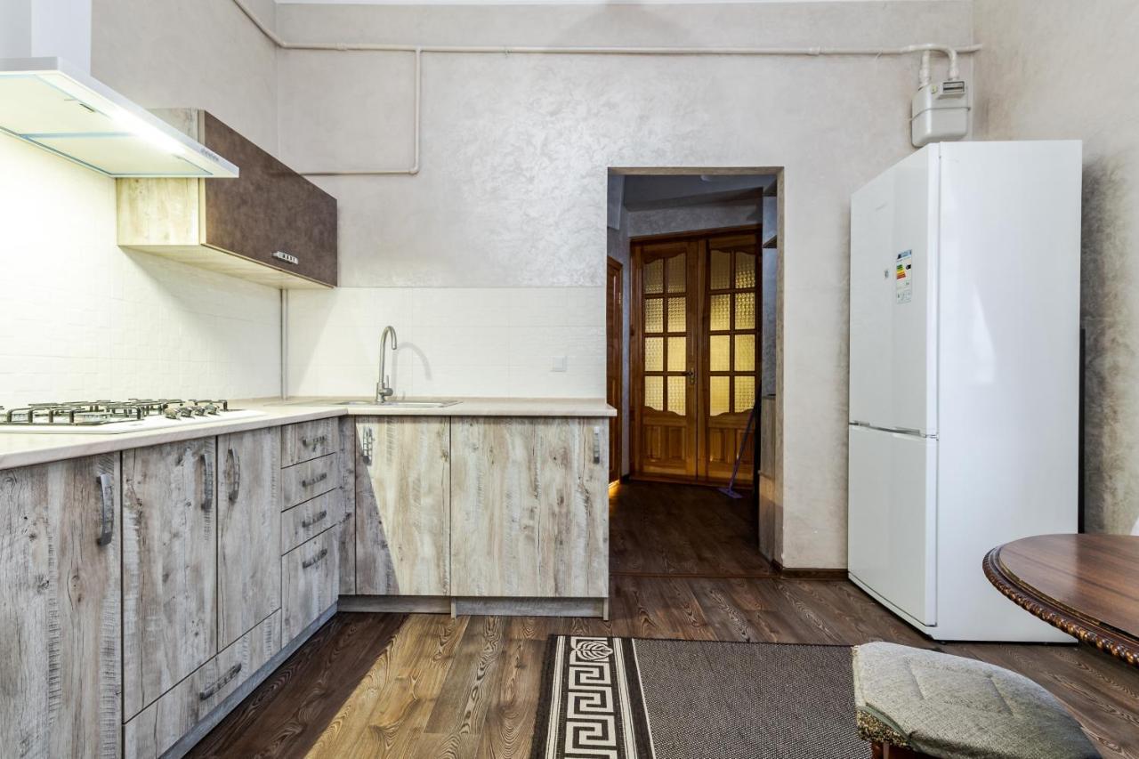 Akademika Hnatyuka Apartment Львів Екстер'єр фото