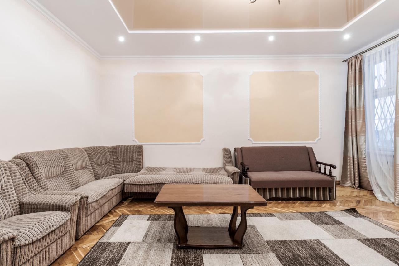 Akademika Hnatyuka Apartment Львів Екстер'єр фото