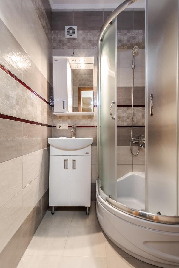 Akademika Hnatyuka Apartment Львів Екстер'єр фото