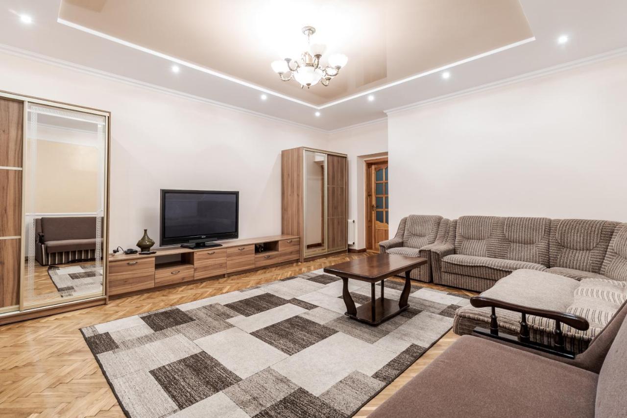 Akademika Hnatyuka Apartment Львів Екстер'єр фото